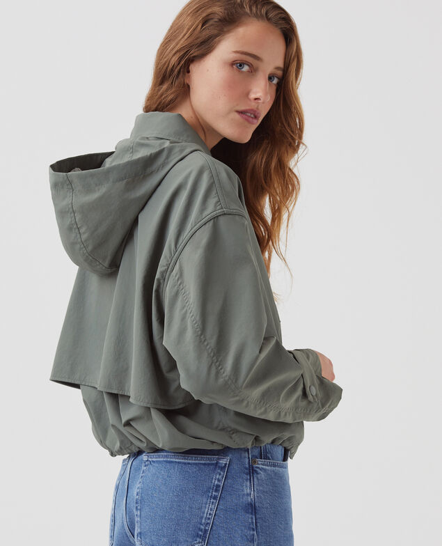 Blouson court à capuche déperlant J560 basil dark green