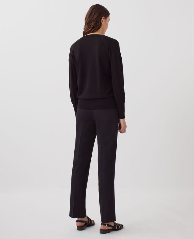 Pull col V en laine et soie H091 black beauty