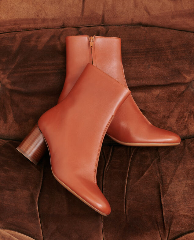 Boots à talon en cuir 8884 34 brown
