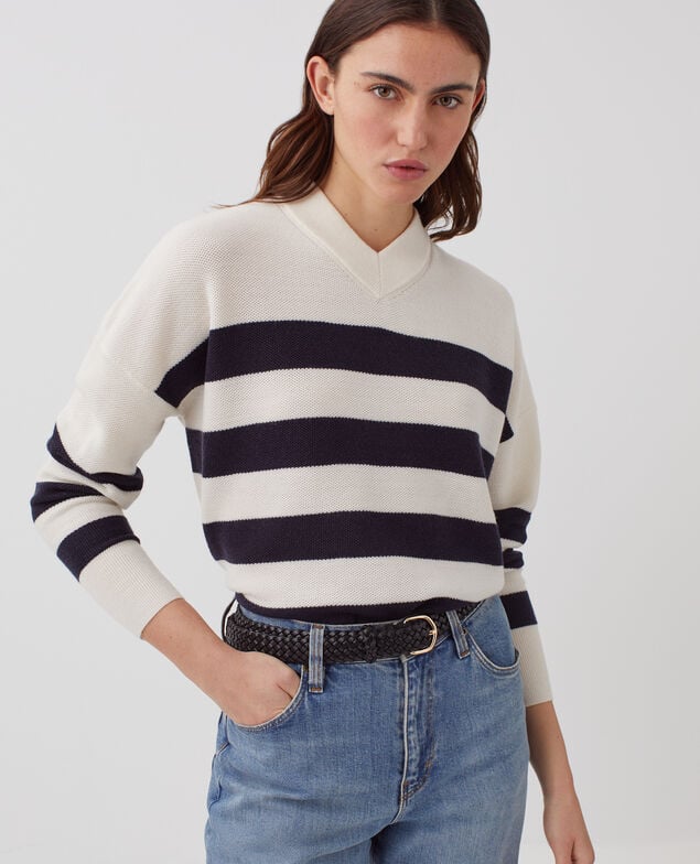 Pull marin col V en laine mérinos J682 st ecru navy