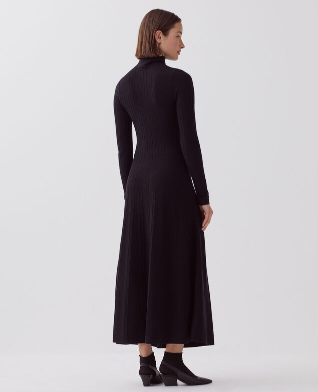 Robe longue en laine mérinos H091 black beauty