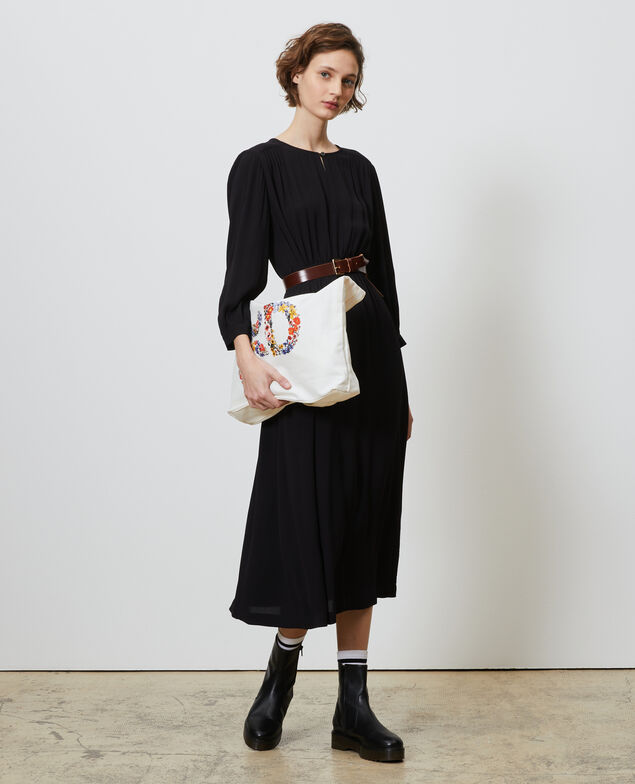 Robe longue ceinturée fluide Black beauty